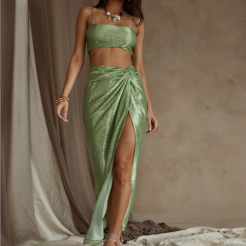 12th Tribe Toulouse Metallic Sage Set in XS